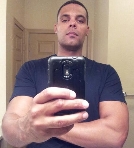 sharris92's profile picture. 