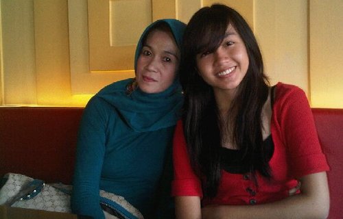 RestaDestaa's profile picture. Ordinary Girl