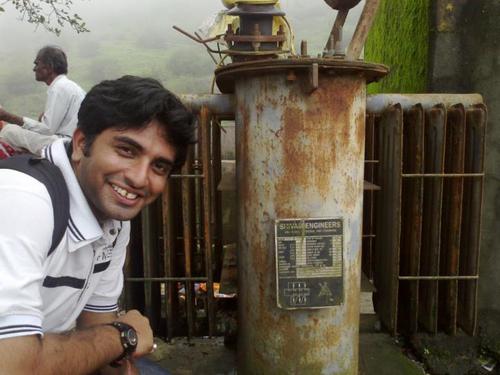 Student of Life. Aiming to Live- Dream- Conquer. Travel freak who doesn't travel much!