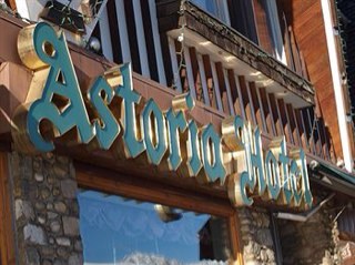 A quaint 35 room hotel in the Canadian Rockies. Private bathrooms.