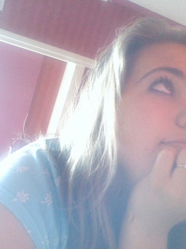 Aukjeeeeeeeeee's profile picture. Ik bin in strawberry yn e tûn achterhûs #KnolPower #BORSATO 

AUKJESSTUDIO