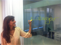 Apasionada por la formación, arte y las personas.