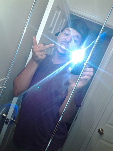 michaelromanbar's profile picture. #teamfollowback #teamlightskin #teambisexual#teamveryoutspoken