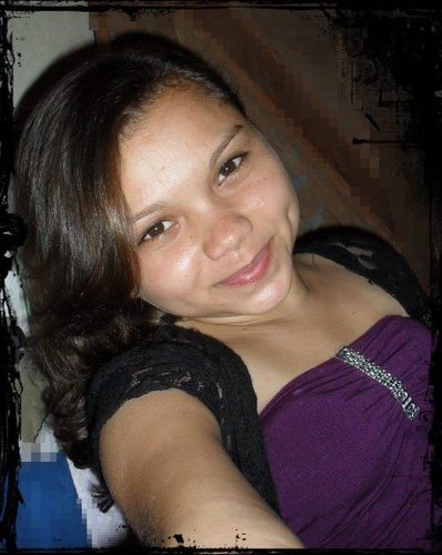Sou chata, amiga, companheira, fofa  Amoo minha best @LaahOliiver e só .. Quer saber + ? follow-me.