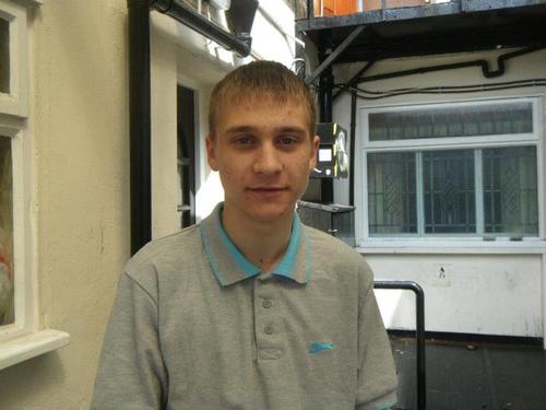 3dcleaver's profile picture. xbox live gamertag- cleaver75,big dats fan,
born-manchester,england
play in goal 5 aside