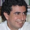 Ingeniero Industrial, trabajando en el sector de Seguros, en el segmento de Grandes Empresas. Aficionado al tenis, al fútbol y a la lectura.
