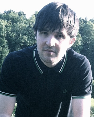 Singer Songwriter. You can listen to my demos on Sound Cloud - link below! Always up for gigs! I always follow back.