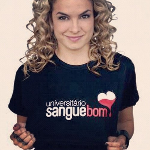 @Lua_Blanco sua voz me encanta, sua beleza me fascina, eu te amo minha linda ç2 FC Masculino
@RebeldesTirus te amo ç2