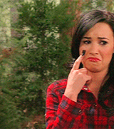 Não preciso de BIO ! Minha diva @ddlovato é LERDA, tem a bunda GRANDE, encosta a língua no NARIZ & disse que eu sou o TUDO dela. SIGO DE VOLTA SE  PEDIR  !!!
