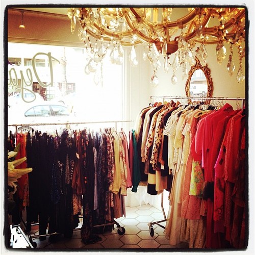 Déjà Vu Room: Vintage Finery 664 N. Palm Canyon Drive 760- 699-5365