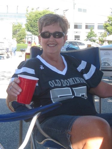 Christian. Retired IT Requirements Analyst. Old Dominion University, Washington Redskins, Nationals, and Capitols Fan. Pro life. Love God! Love the USA!