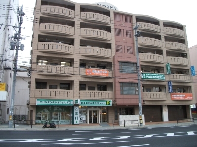 皆様の口腔の健康を守り、維持するために、誠意と情熱を持って医療にとりくみ、安心・安全な歯科治療を目指します。

お口の健康を守って、ちゃーがんじゅ～と言いましょう！