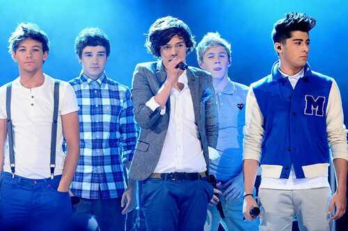 Harrysthefitest's profile picture. heyy I'm Harry styles I love pancakes and my favorite. colour is blue