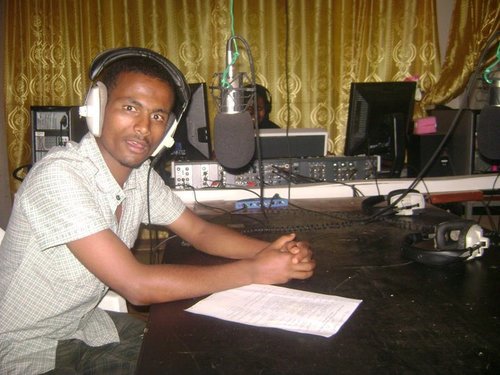 am journalist & video editor