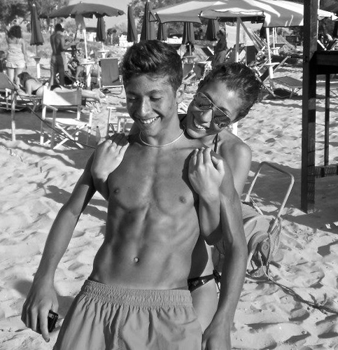 GabrieleDAmone's profile picture. Io sono nato il 4 maggio del 1997 a Milano. Cantautore e calciatore presso il Tor di Quinto.