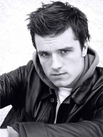 Doesn't live a normal life. Running away from FBI & NY-SPIS. Has a psychic-link w/ Sam. OC-RP Account. 18+ content.