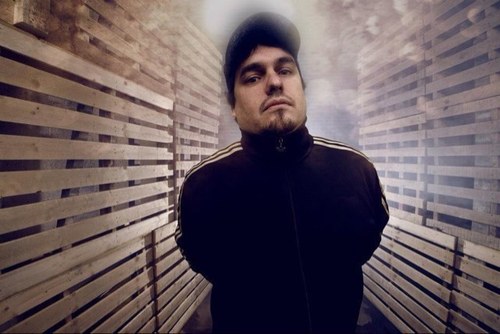 Bass player, Mix Engineer, Producer, Programmer @thespindlesect https://t.co/tjyxmmg6Zw https://t.co/kkQmcet70y