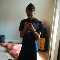 potzetje12's profile picture. 