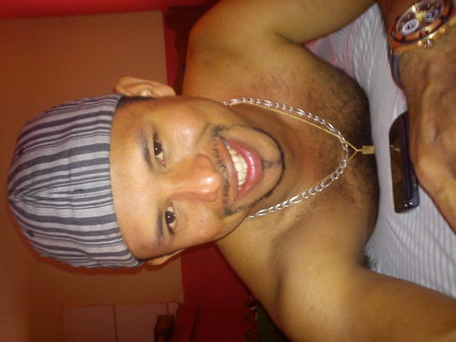 Pessoas mudam , memórias não ... Me siga é #Retweet minhas frases. (Publicidade: ev.nc@hotmail.com)
