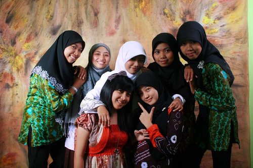 Arabic Teacher on SDIT Al-Uswah 
Alumnus Universitas Muhammadiyah Malang
Pecinta kuliner and cooking,Pecinta bahasa Pecinta drama Korea ^_^