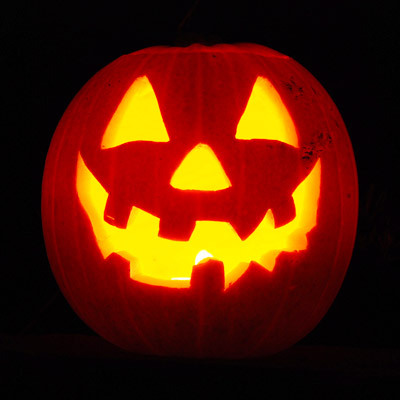 A countdown to Halloween 2012! We'll let you know exactly how many days until Halloween and tweet the coolest Halloween info we find.