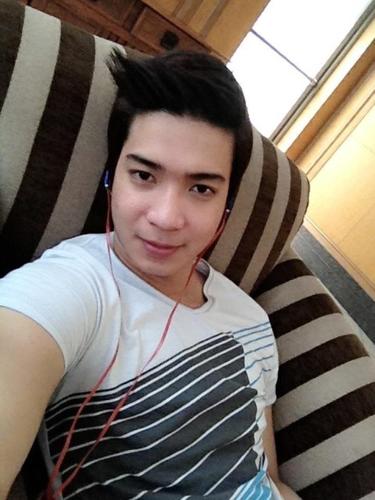 5'9|19 years old|sta.rosa Laguna|freeLancer model| http://t.co/fRtaH8gQPZ |FOLLOW ME, ILL FOLLOW YOU BACK!