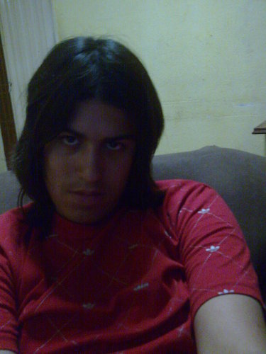 Me considero una persona divertida le pese a quien le pese adoro a mi familia son el centro se mi atención  y me encanta wwe soy un fanático compulsivo......