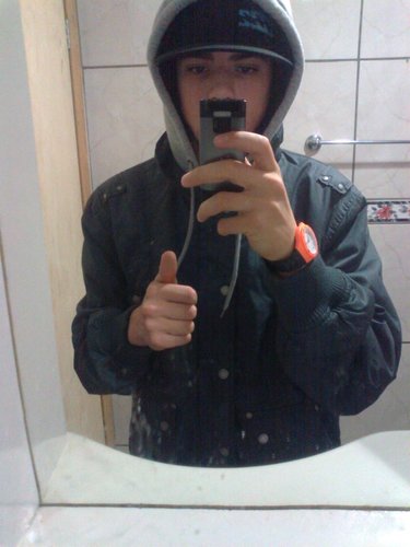 viniferreiira_'s profile picture. 