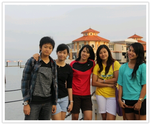 ernitanasir's profile picture. 