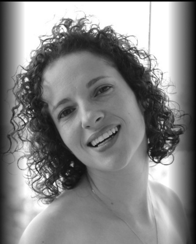 Journalist, communications specialist, practitioner and instructor of yoga