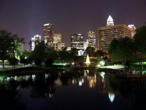 5 Star Cleaning LLC is a Charlotte base commercial and residential cleaning company. That provides Quality and honest service.
