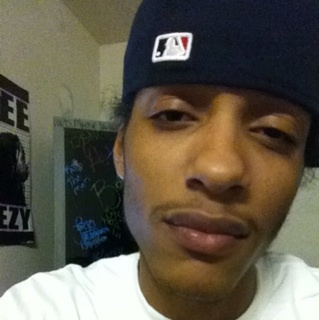 EverythingsFLy's profile picture. Another soul with a microphone . @Soul_Rich