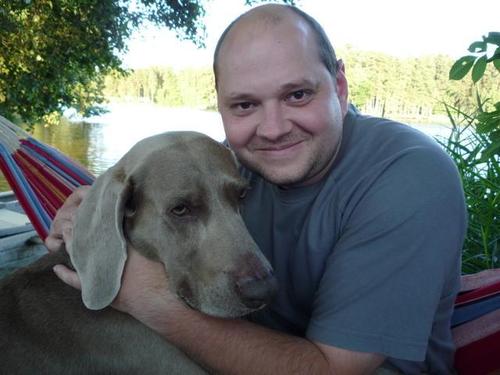 radekcerveny's profile picture. programátor (hlavně PHP a MySQL)|majitel výmarského ohaře|milovník knih