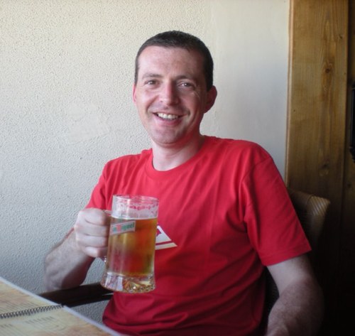 tomtobin19's profile picture. 