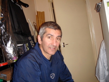 Worked in London Clubs for 22yrs Cross Pacha Fabric,love the music,Ibiza is heaven,All in good guy love life n https://t.co/ABINFzllCS sports,give golf lessons too? COYS :)