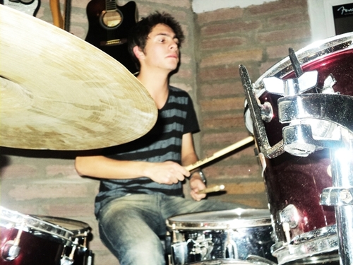 Baterista de uma banda ai.
