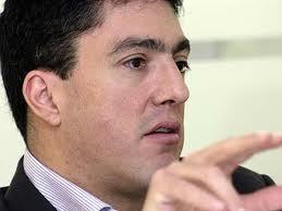 Director General de la Dirección de Impuestos y Aduanas Nacionales DIAN.