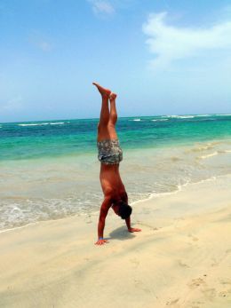 floisrael12's profile picture. 