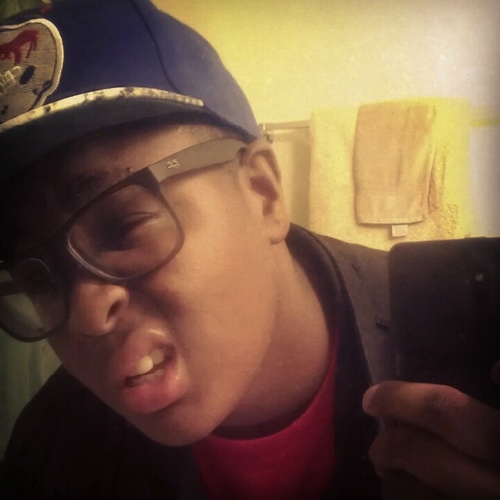 Im a young artist out of Phenix City, Alabama just trynna make it...Royal Entertainment