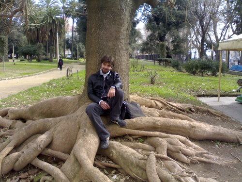 Leggi e saran pensieri d'autunno. Foglie mai cadute prima d'ora che tanto ho amato da portarne qualcuna con me