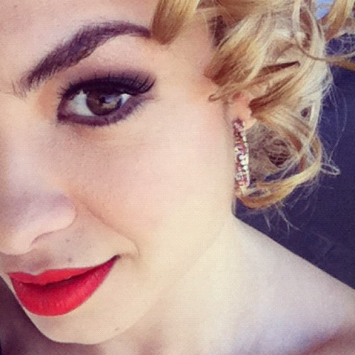 FC Dedicado a todos Rebeldes mas especialmente para as três mais lindas divas- Since 16/11. Dona: @karina_rocha12
Oficializado por  @ischarlotte @Lua_Blanco