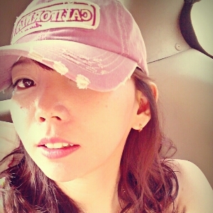 imallure's profile picture. 신림/과천시주암동/대전/습자지같은박학다식/홈페이지제작상담환영//얼짱말티-짜루언니/카페라떼/냉정과열정사이