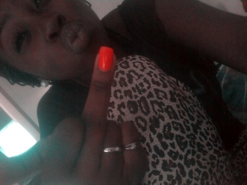 - mann ii bee thuginn my ass off & dats alot of thuggnnn ♥ 6ut follow me