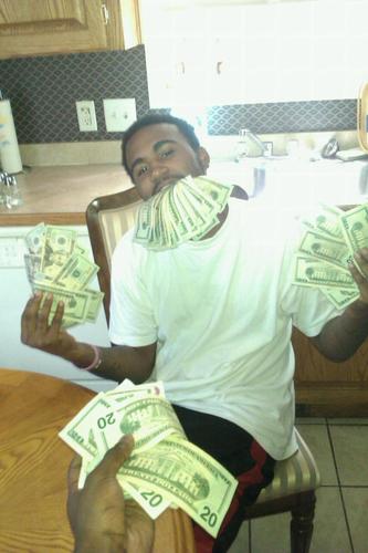 U AINT DOING SHIT ELSE FOLLOW A NIGGA