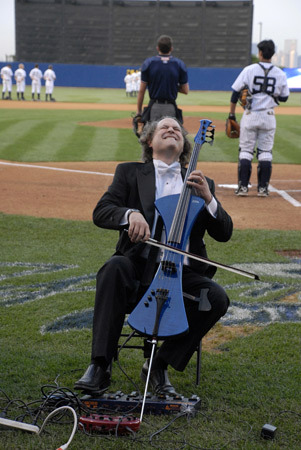 VONCELLO's profile picture. Aaron Minsky (Von Cello): pioneer rock cellist, composer, educator. Yamaha Artist, published by Oxford U. Press, Who's Who Top Artist.