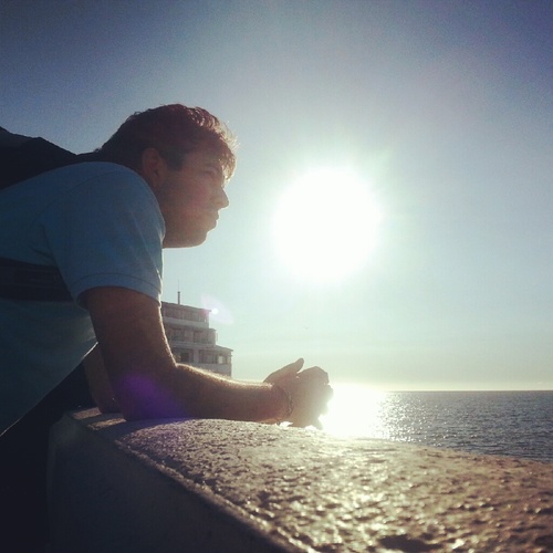 Mayllol's profile picture. Amante de la vida y las buenas letras!!!