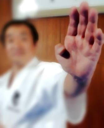 ちょっと聞いてくれよ、いいかい。 よしきがつぶやくからさ、みんなfollowしてくれよ。 (※非公式非公認botだぜぇ)