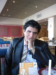 simonmizrahi's profile picture. 