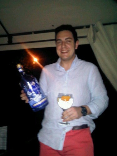 Una Sonrisa en mi rostro no significa la ausencia de problemas, sino la habilidad de ser feliz por encima de ellos...