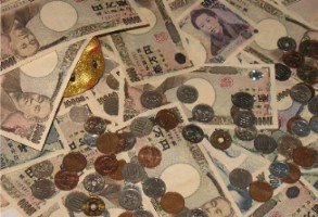 フォロワーを増やして情報を共有して小銭を集めよう!相互フォローがたくさん増えれば小銭もたくさん集まる!チリも積もれば山となる!